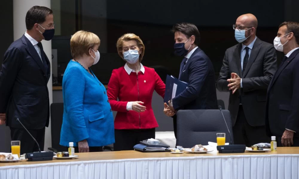 Σύνοδος Κορυφής: Εγκρίθηκε η συμφωνία για το σχέδιο ανάκαμψης